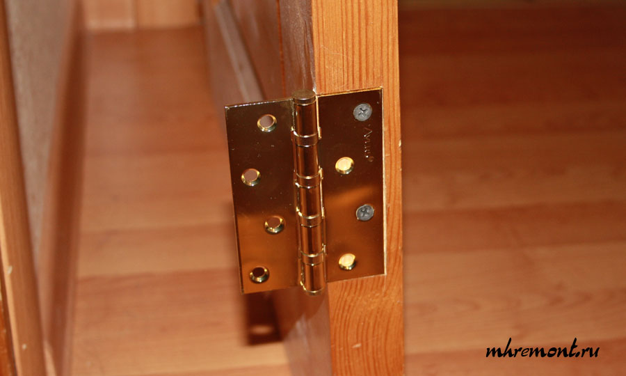 Замена петель в межкомнатной двери: снятие и установка петель, виды петель для межкомнатных дверей
